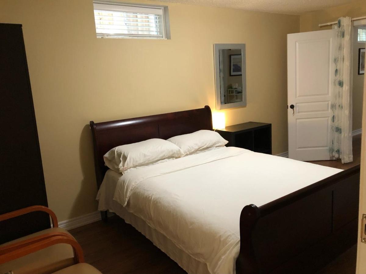 Spacious 2 Bedroom Guest Suite Торонто Екстериор снимка